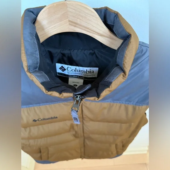 Columbia Men’s Down Vest  • L • Camel & Grey - Picture 4 of 9